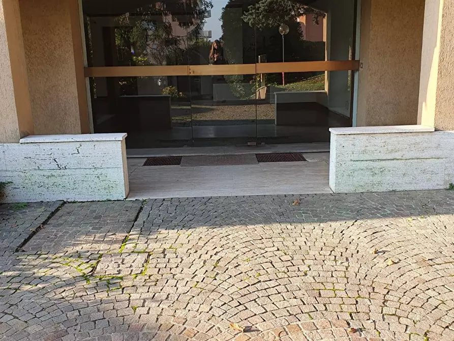 Immagine 13 di Appartamento in vendita  in VIA MATTEOTTI a Appiano Gentile