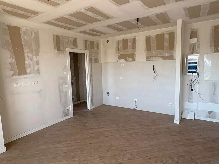 Immagine 20 di Appartamento in vendita  in VIA BELLINI a Lainate