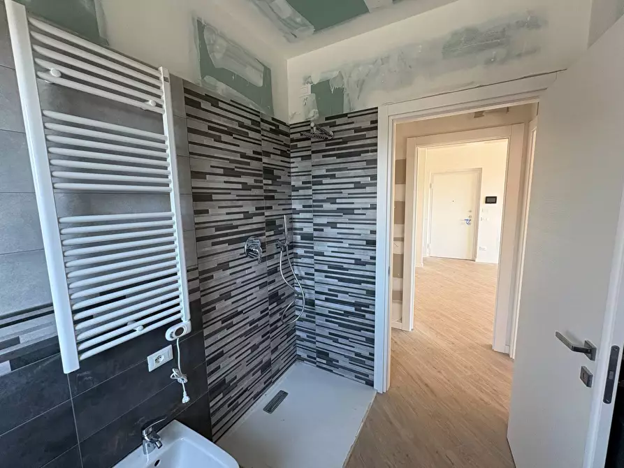 Immagine 25 di Appartamento in vendita  in VIA BELLINI a Lainate