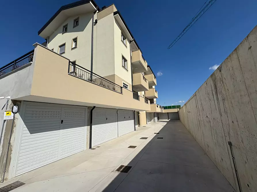 Immagine 30 di Appartamento in vendita  in VIA BELLINI a Lainate