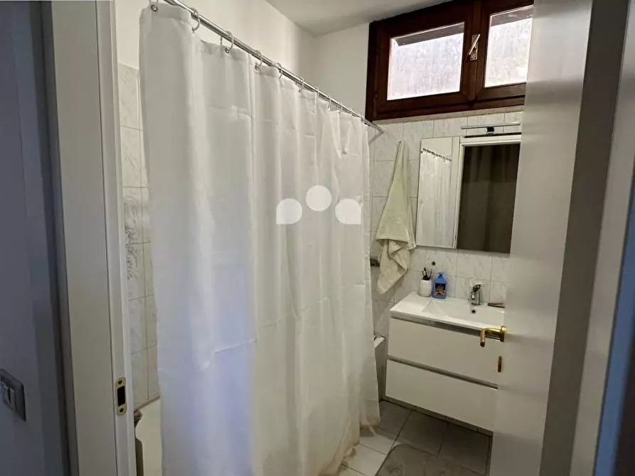 Immagine 10 di Villa in vendita  in VIA AMENDOLA a Massalengo