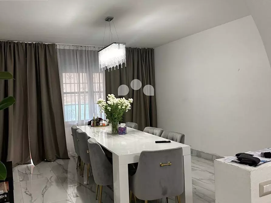 Immagine 5 di Villa in vendita  in VIA AMENDOLA a Massalengo