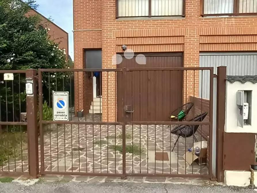 Immagine 14 di Villa in vendita  in VIA AMENDOLA a Massalengo