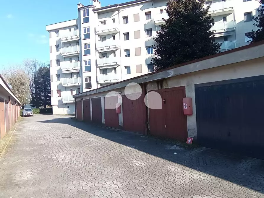 Immagine 4 di Appartamento in vendita  in Via Fratelli Cervi a Tavazzano Con Villavesco