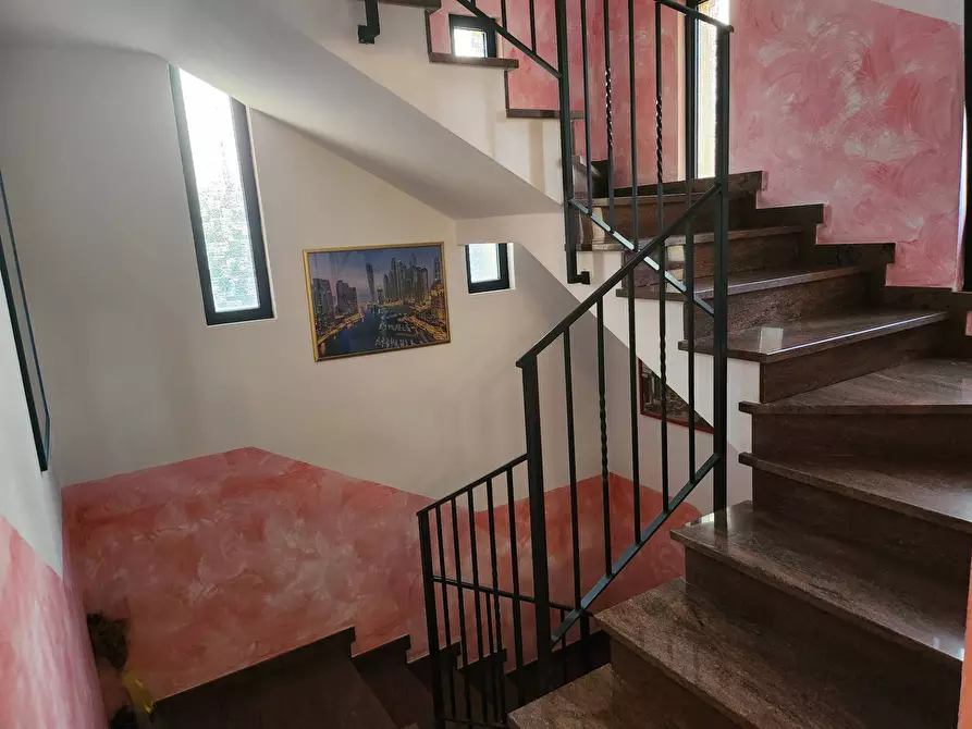 Immagine 11 di Villetta a schiera in vendita  a Castellarano