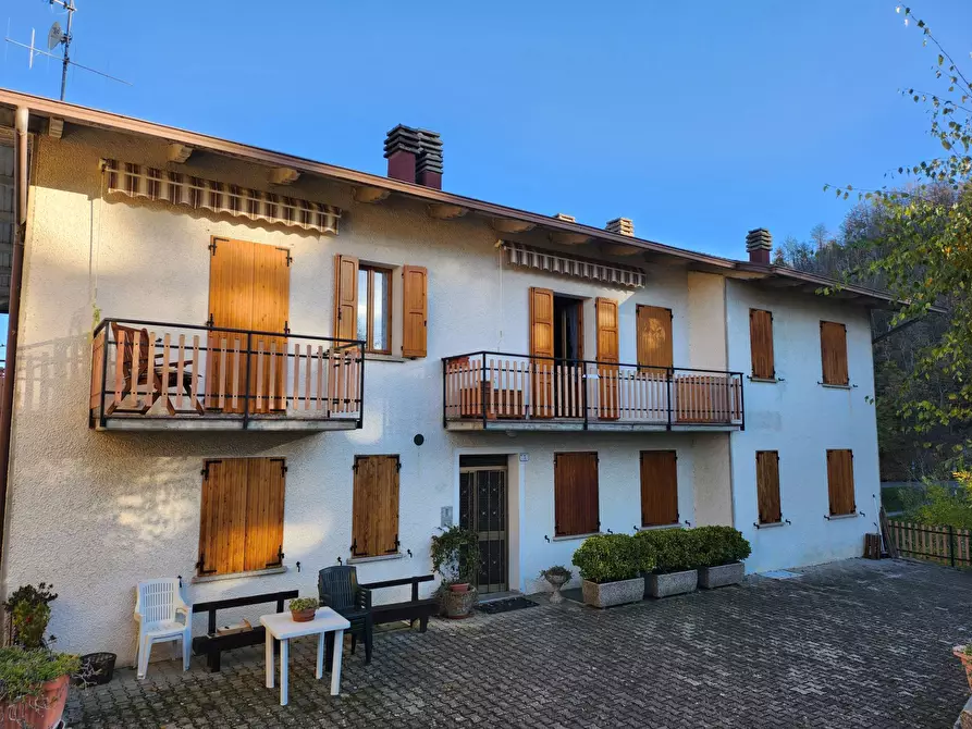 Immagine 1 di Appartamento in vendita  a Villa Minozzo