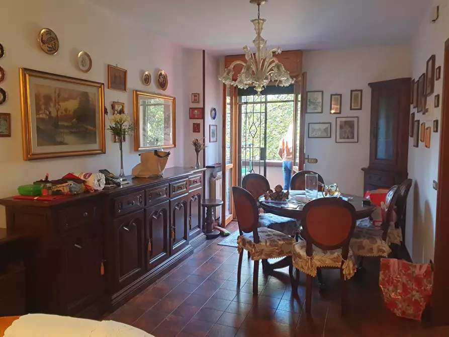 Immagine 4 di Appartamento in vendita  a Reggio Nell'emilia