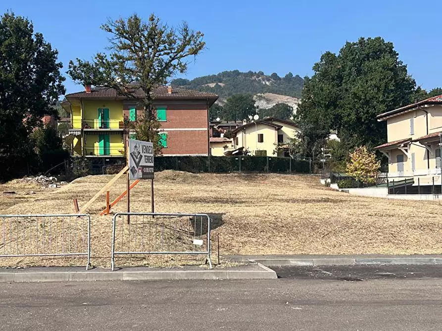 Immagine 1 di Terreno residenziale in vendita  a Castellarano