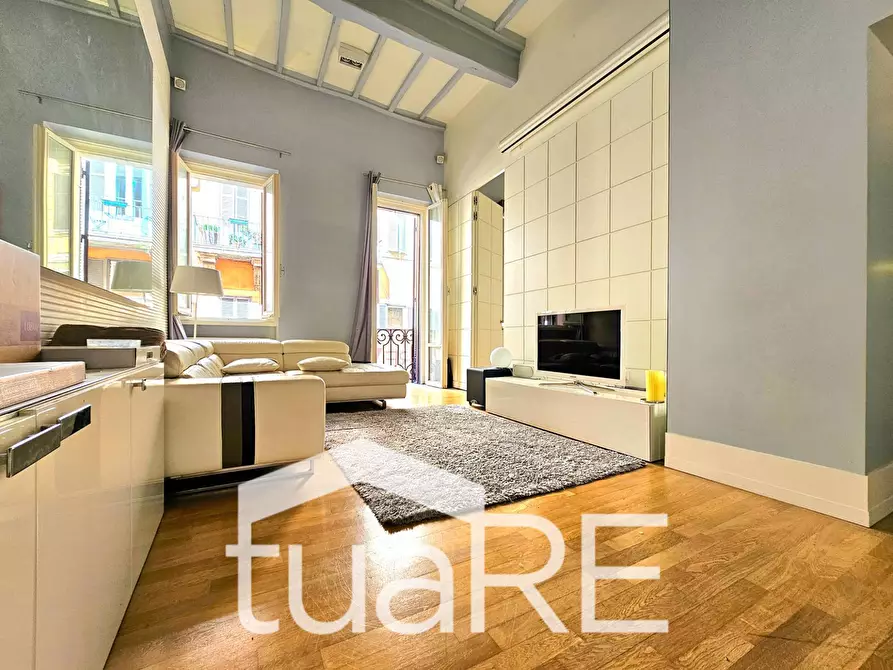 Immagine 3 di Appartamento in vendita  in Via Del Corso a Roma