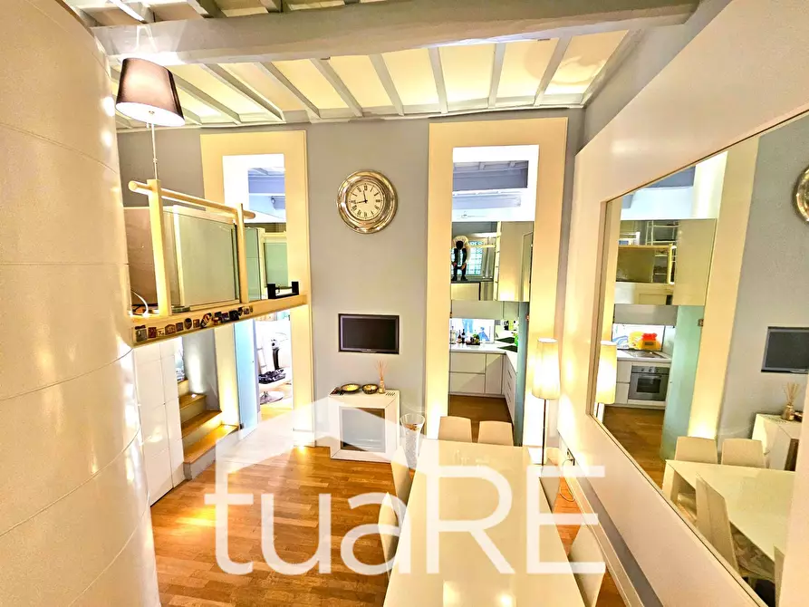 Immagine 17 di Appartamento in vendita  in Via Del Corso a Roma