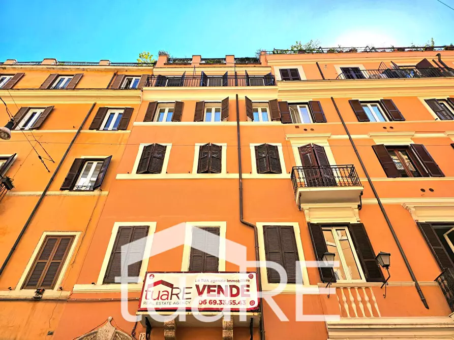Immagine 22 di Appartamento in vendita  in Via Del Corso a Roma