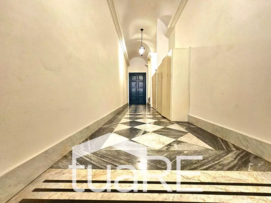 Immagine 23 di Appartamento in vendita  in Via Del Corso a Roma