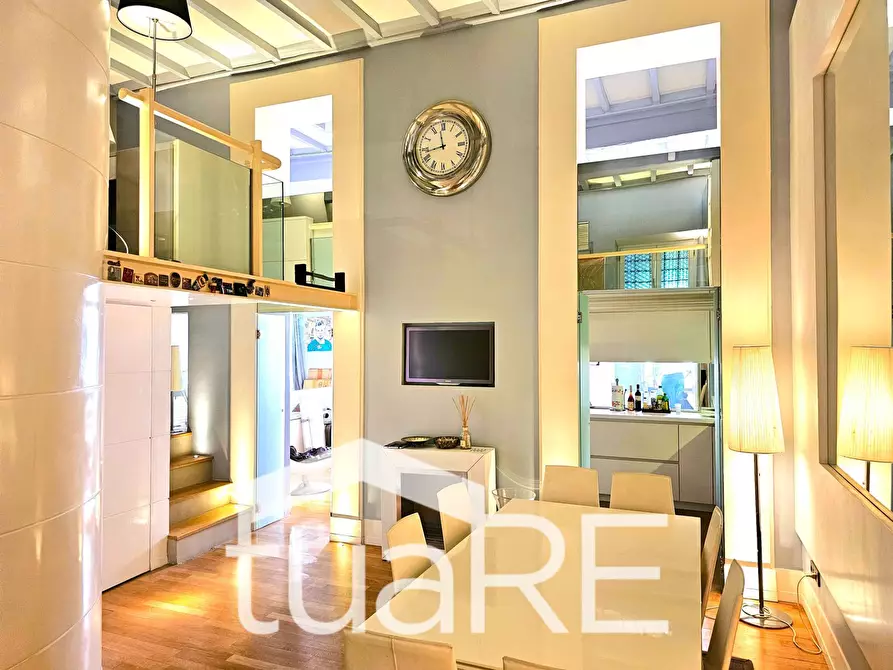 Immagine 27 di Appartamento in vendita  in Via Del Corso a Roma