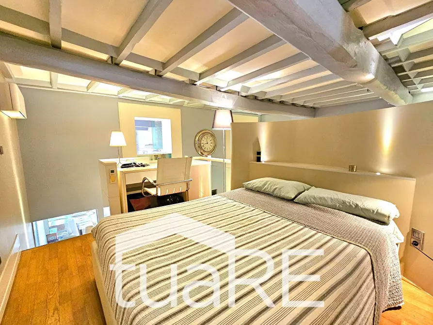 Immagine 28 di Appartamento in vendita  in Via Del Corso a Roma