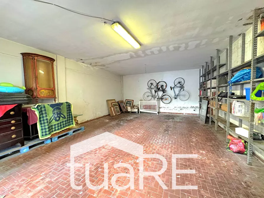 Immagine 24 di Box auto in vendita  in Via Giovanni Novelli a Roma