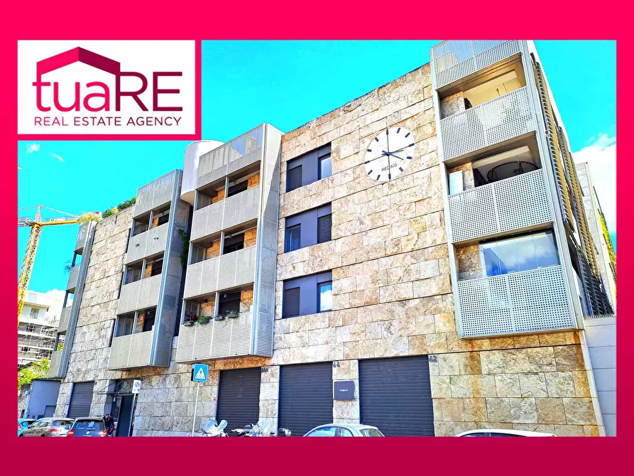 Immagine 1 di Appartamento in vendita  in Via Di Casal Bertone a Roma