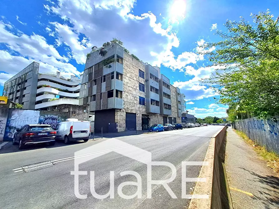 Immagine 10 di Appartamento in vendita  in Via Di Casal Bertone a Roma