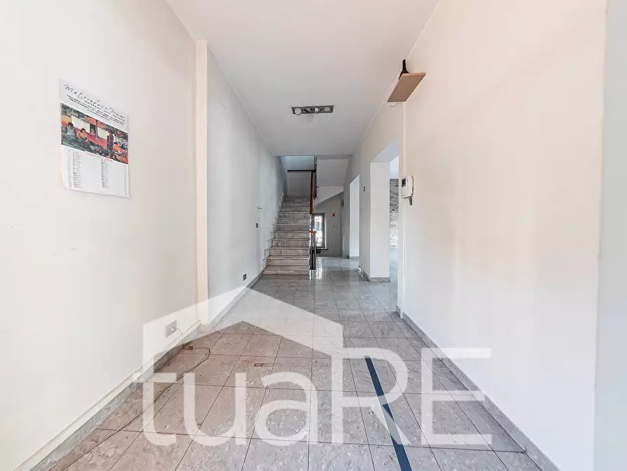 Immagine 13 di Palazzo in vendita  in Corso Di Francia a Roma