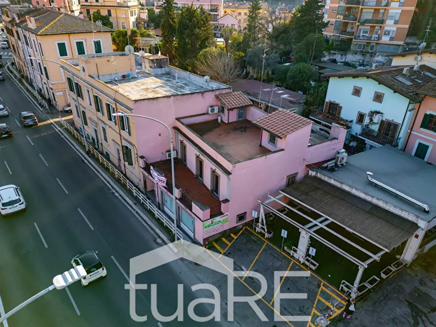 Immagine 9 di Palazzo in vendita  in Corso Di Francia a Roma