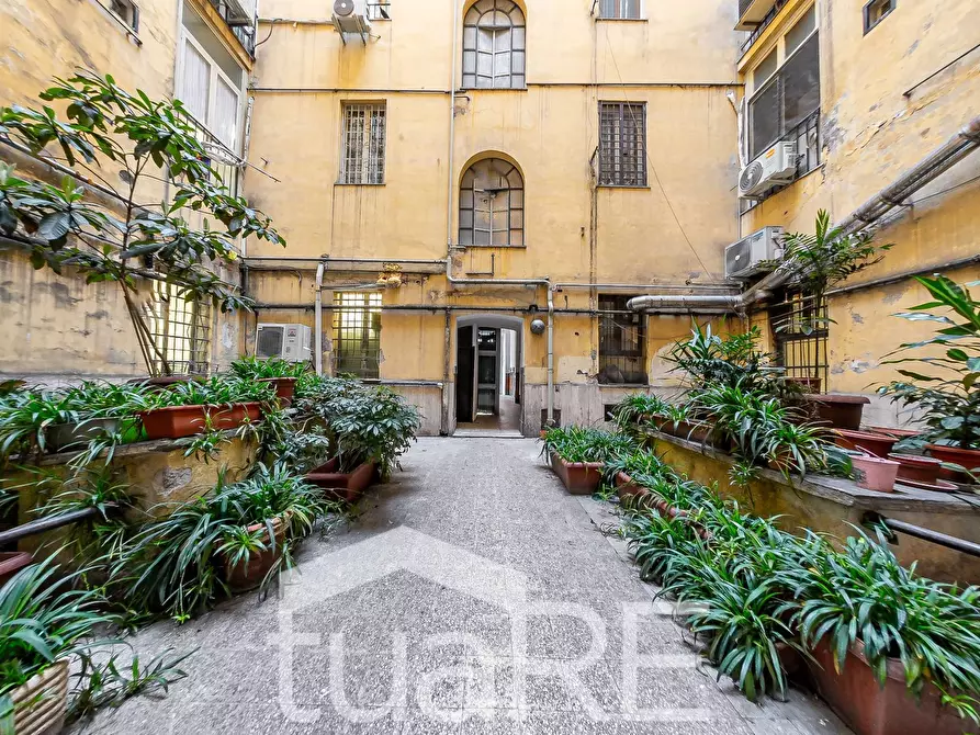 Immagine 20 di Appartamento in vendita  in Viale Giulio Cesare a Roma