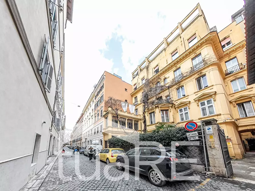 Immagine 16 di Appartamento in vendita  in Piazza Del Popolo a Roma