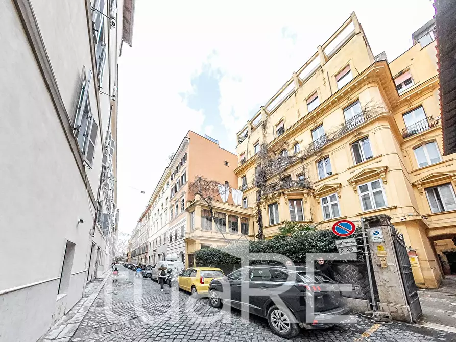 Immagine 18 di Appartamento in vendita  in Piazza Del Popolo a Roma