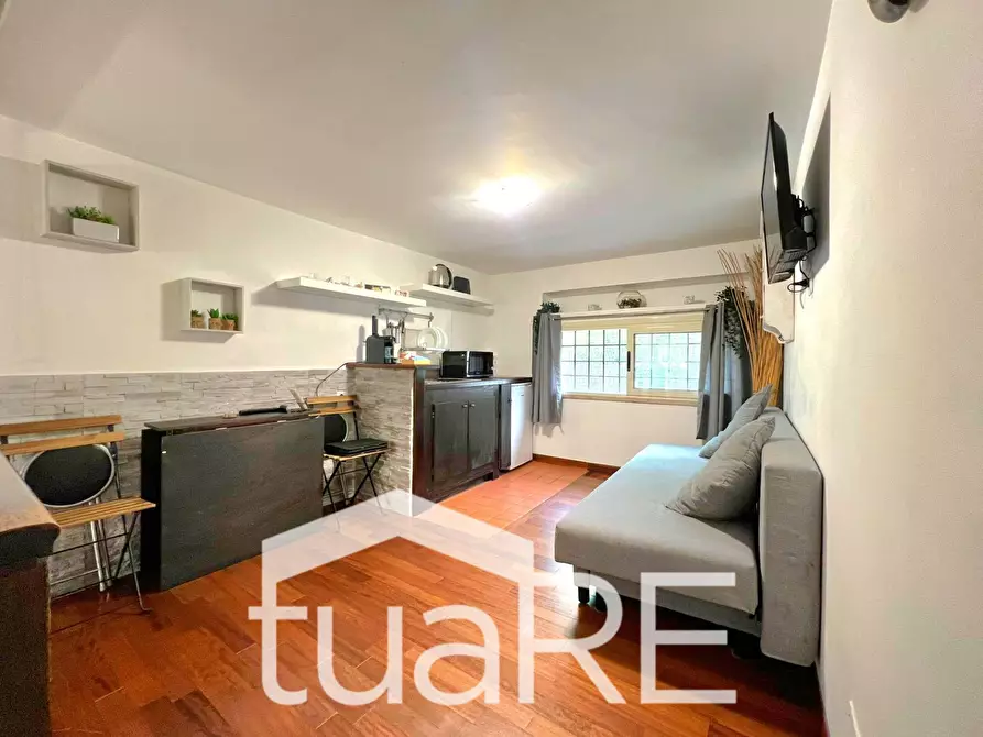 Immagine 10 di Appartamento in vendita  in Via Di Porta Cavalleggeri a Roma