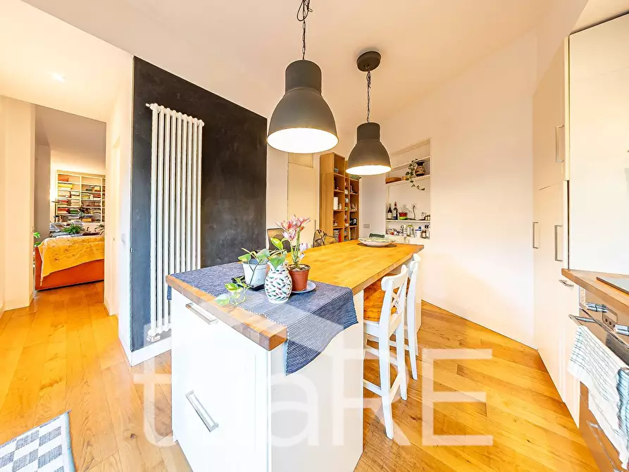 Immagine 5 di Appartamento in vendita  in Via Odoardo Beccari a Roma