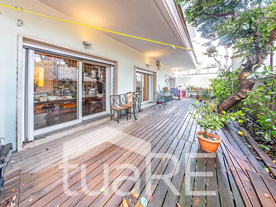 Immagine 7 di Appartamento in vendita  in Via Odoardo Beccari a Roma