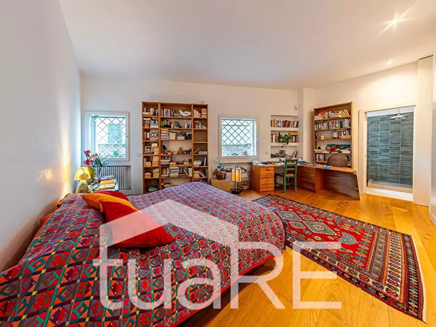 Immagine 10 di Appartamento in vendita  in Via Odoardo Beccari a Roma