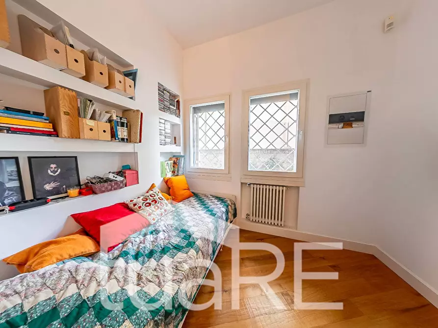 Immagine 11 di Appartamento in vendita  in Via Odoardo Beccari a Roma