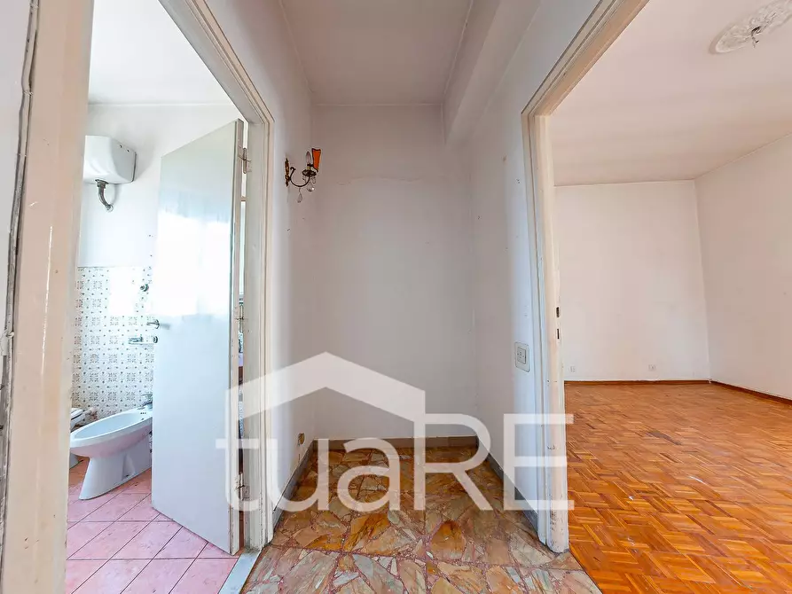 Immagine 23 di Attico in vendita  in Via Teodorico a Roma