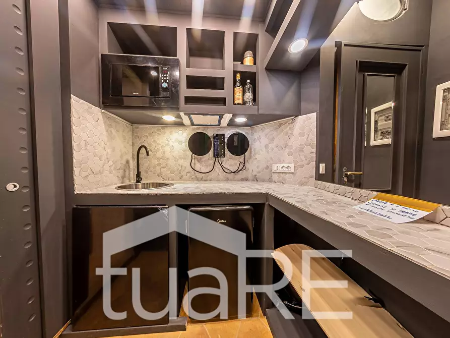 Immagine 3 di Appartamento in vendita  in Via Della Chiesa Nuova a Roma