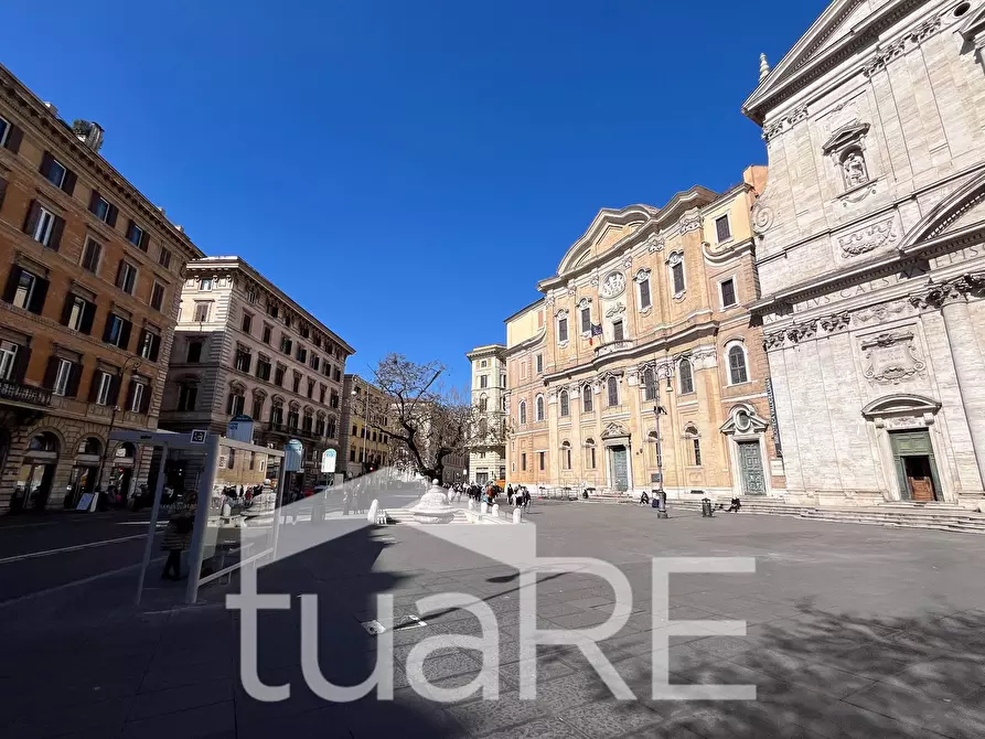 Immagine 15 di Appartamento in vendita  in Via Della Chiesa Nuova a Roma