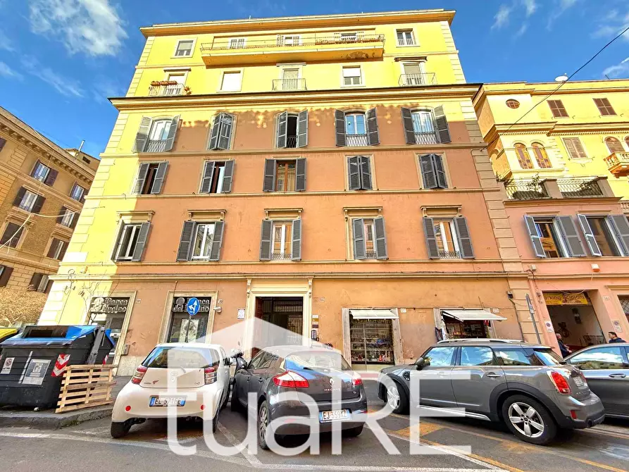 Immagine 10 di Appartamento in vendita  in Via Degli Scipioni a Roma