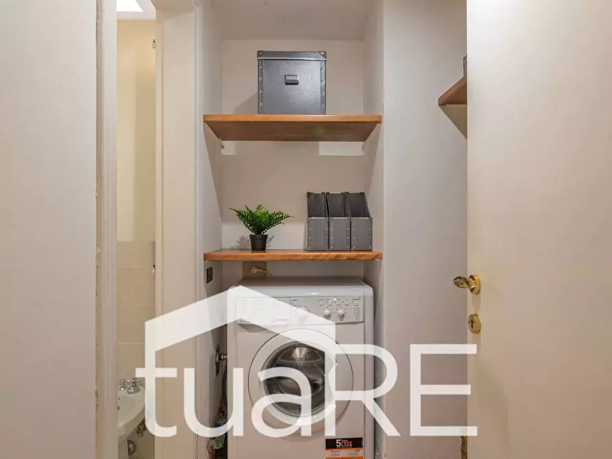 Immagine 11 di Appartamento in vendita  in Vicolo Dei Panieri a Roma