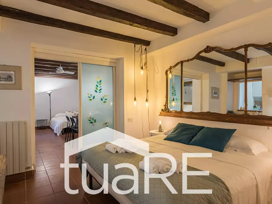 Immagine 9 di Appartamento in vendita  in Vicolo Dei Panieri a Roma