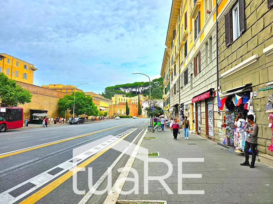 Immagine 20 di Appartamento in vendita  in Via Di Porta Cavalleggeri a Roma