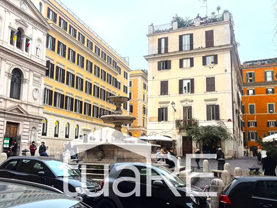 Immagine 20 di Negozio in vendita  in Via Di Sant'agata Dei Goti a Roma