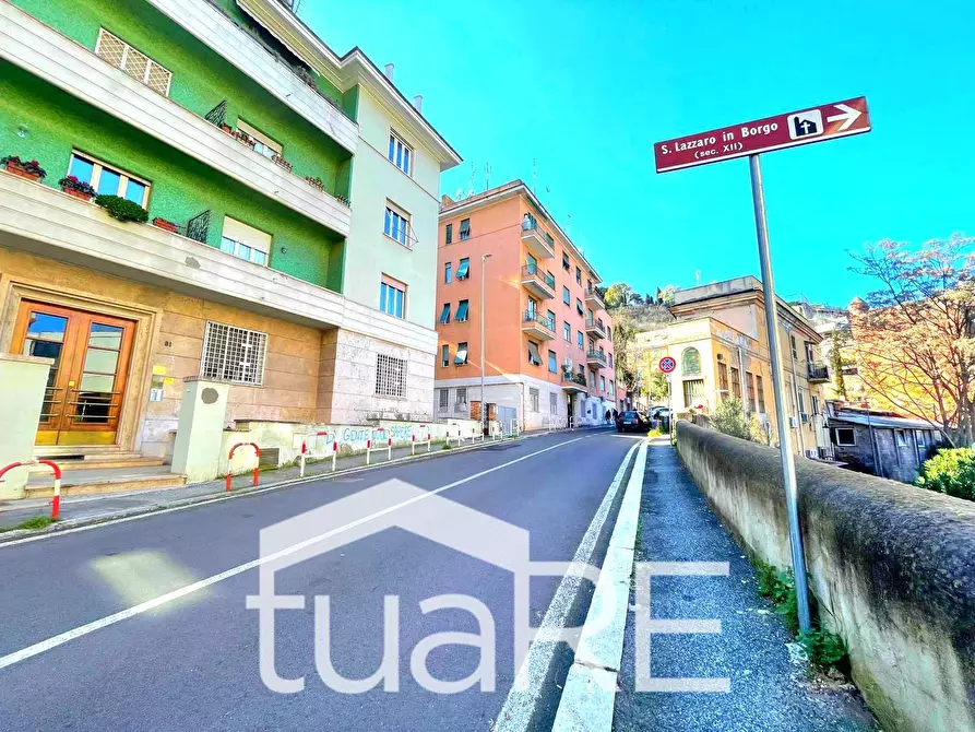 Immagine 8 di Appartamento in vendita  in Via Di San Tommaso D'aquino a Roma