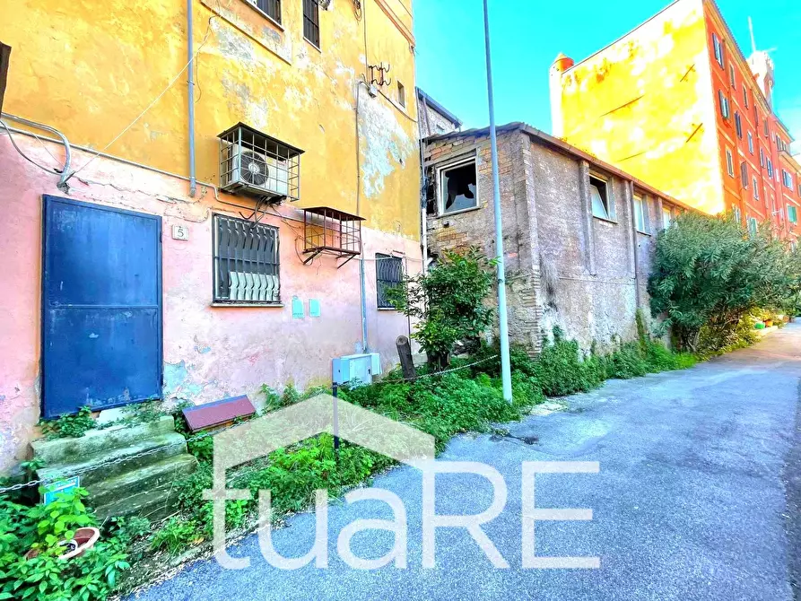 Immagine 10 di Appartamento in vendita  in Via Di San Tommaso D'aquino a Roma