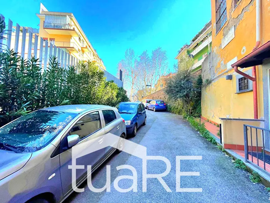 Immagine 14 di Appartamento in vendita  in Via Di San Tommaso D'aquino a Roma