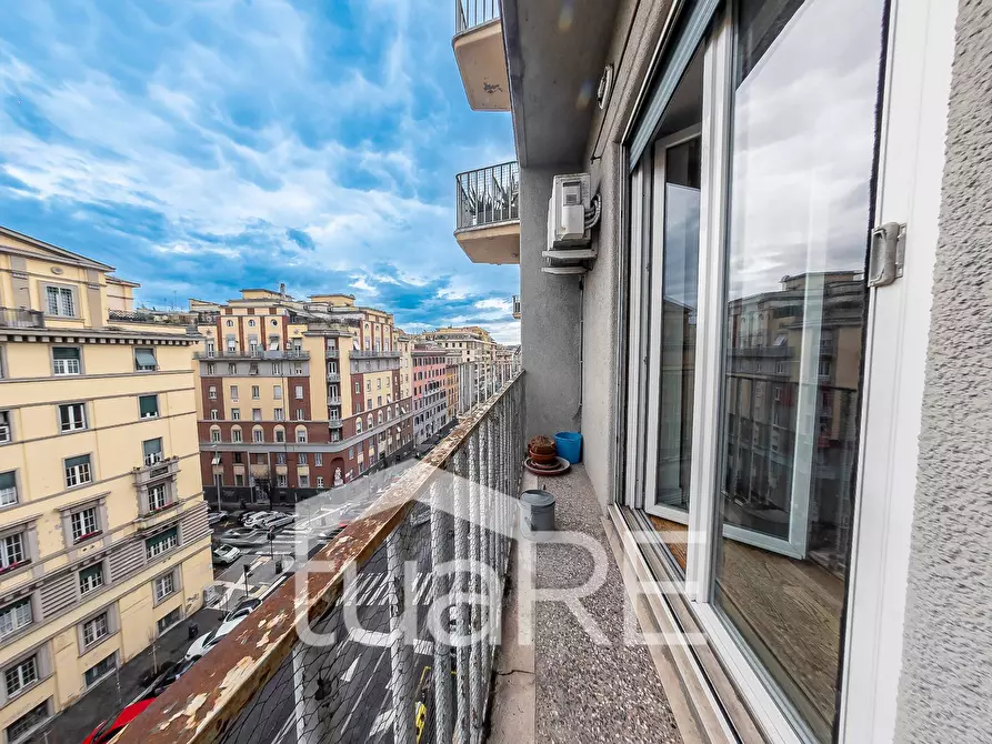Immagine 20 di Appartamento in vendita  in Via Buccari a Roma