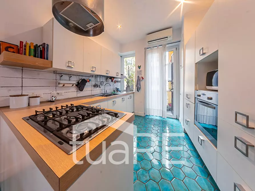 Immagine 28 di Appartamento in vendita  in Via Buccari a Roma