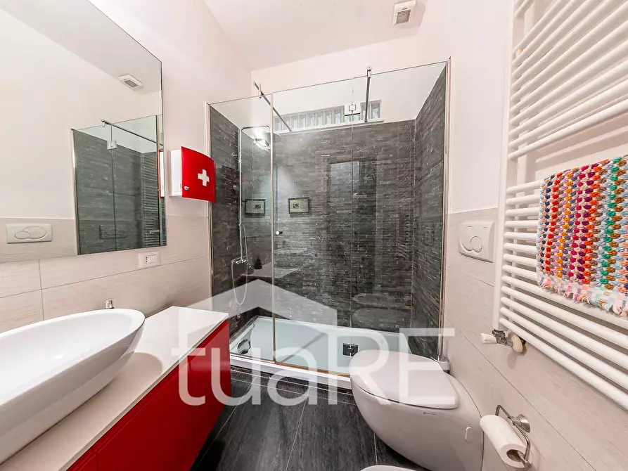 Immagine 29 di Appartamento in vendita  in Via Buccari a Roma