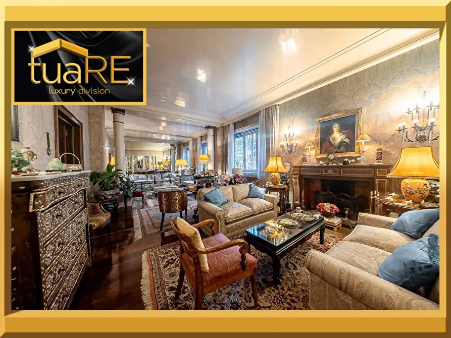 Immagine 1 di Appartamento in vendita  in Via Archimede a Roma