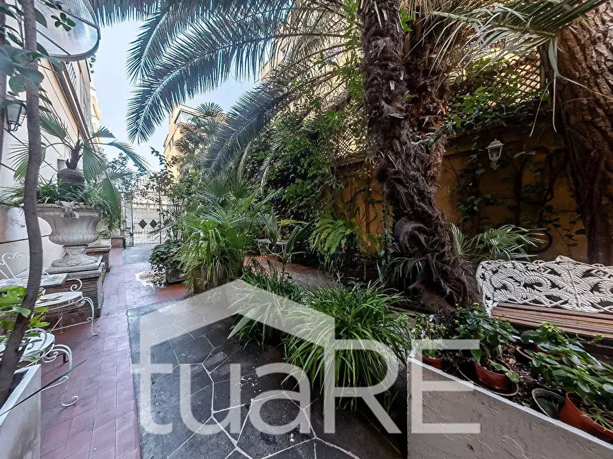 Immagine 14 di Appartamento in vendita  in Via Archimede a Roma