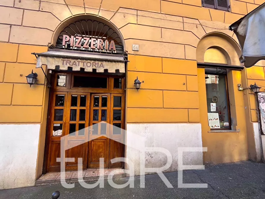 Immagine 29 di Locale commerciale in vendita  in Piazza Alessandria a Roma