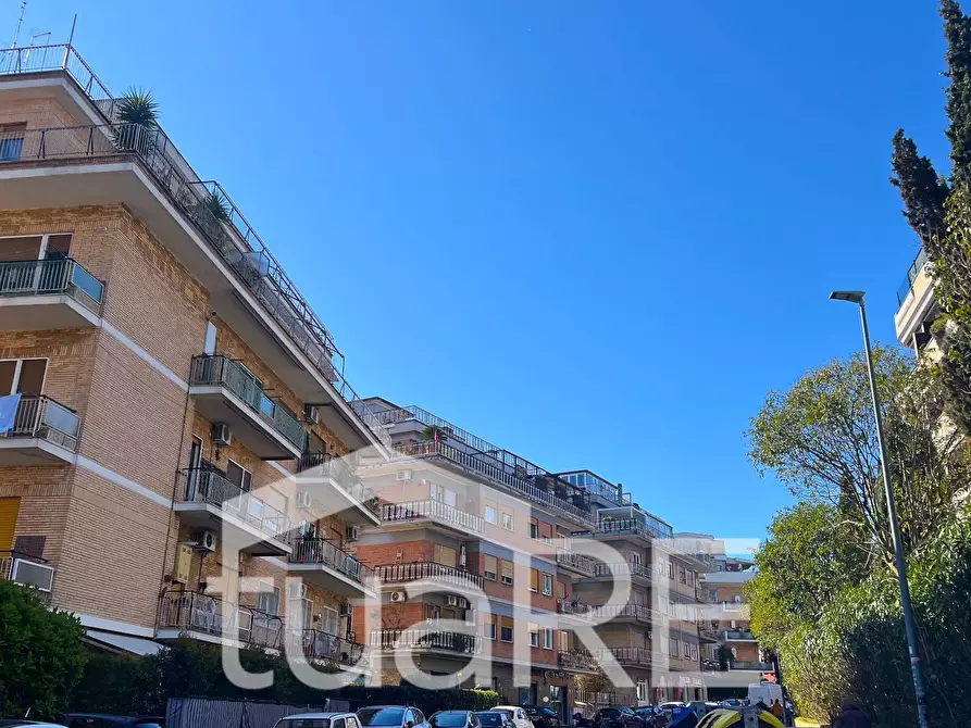 Immagine 27 di Attico in vendita  in Via Giuseppe Taverna a Roma