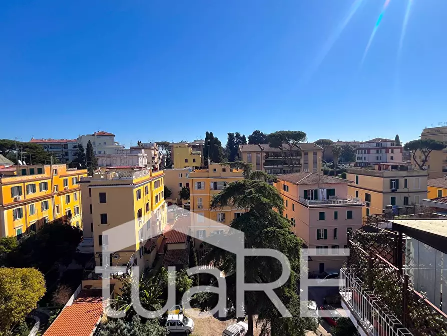 Immagine 29 di Attico in vendita  in Via Giuseppe Taverna a Roma